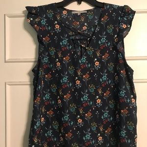 Floral Size XL (runs small) Top